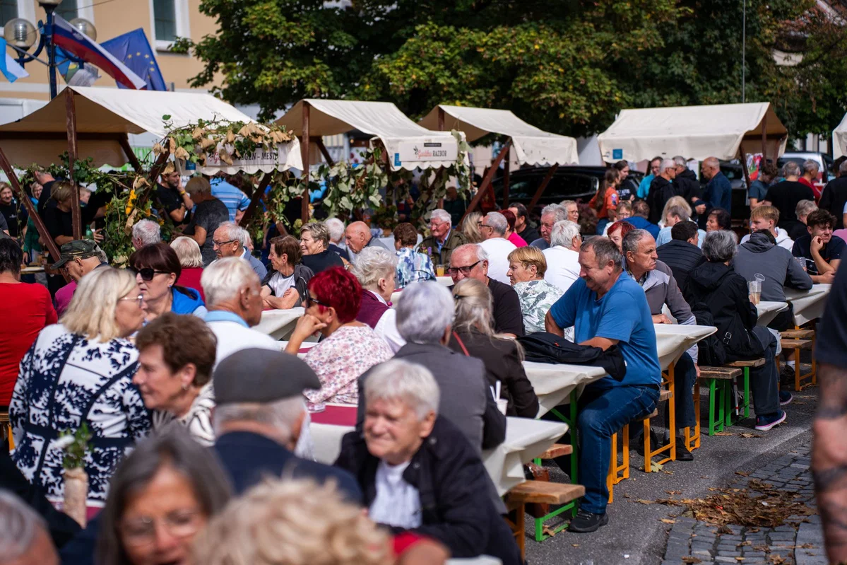 (FOTO) V Slovenj Gradcu je včeraj dišalo po tradiciji