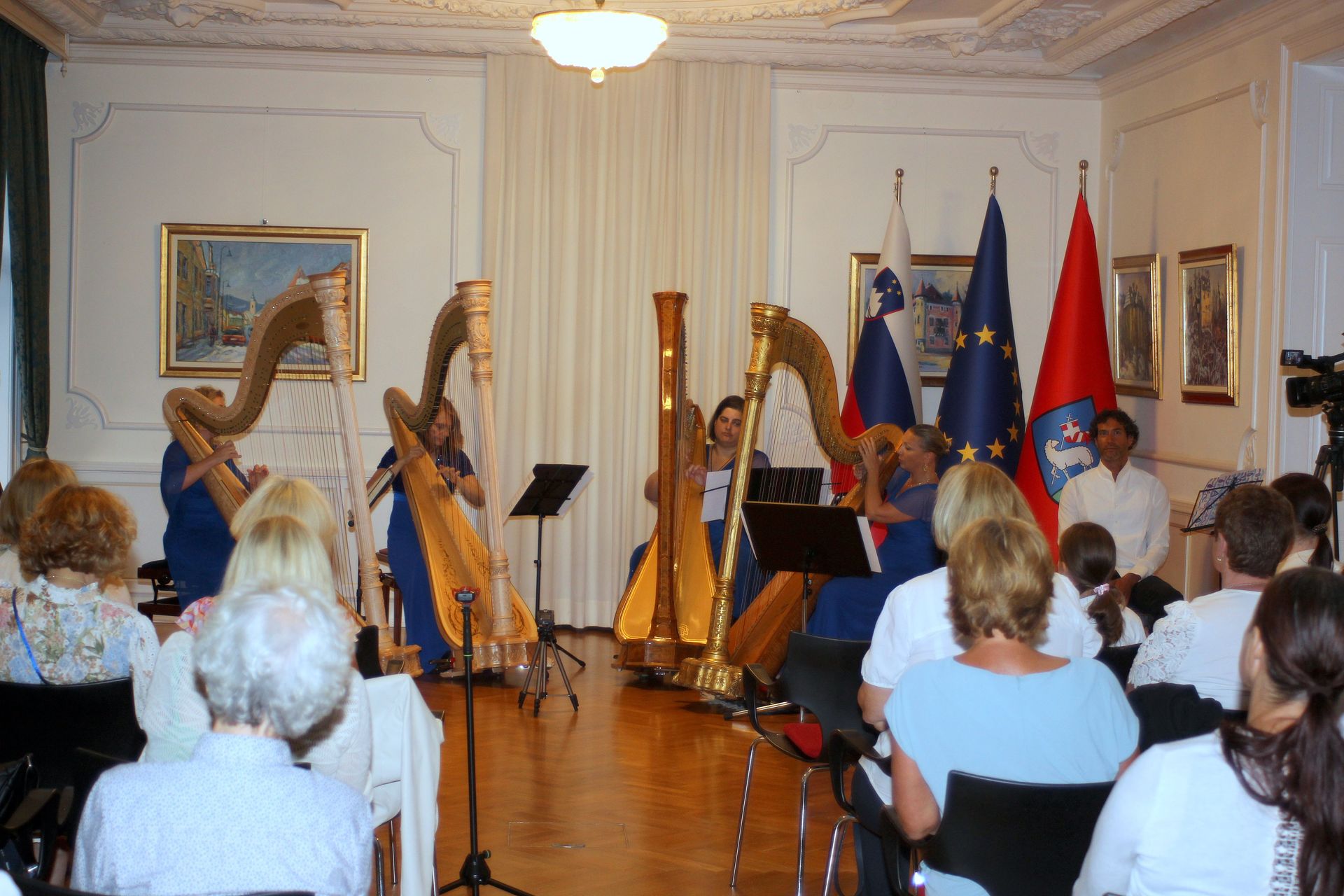 Jesenske serenade – Življenje je kabaret