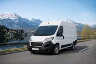 Imate kombi, ki večino tedna stoji? Prek KombiGo ga oddate v najem in zaslužite