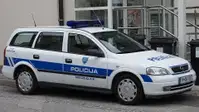 Na OŠ Koseze in OŠ Božidarja Jakca se je večina učencev vrnila v šolo, vzrok prebavnih težav še ni potrjen