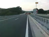 Zaloško cesto bodo prenovili z avtobusnimi nišami, ki niso primerne za linije BRT