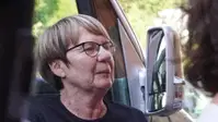 Luka Mesec obiskal Črno na Koroškem, z županjo Romano Lesjak sta se povzpela na ferato