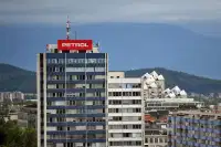 V Petrolu zagotavljajo zadostno oskrbo z energenti in ne pričakujejo večje podražitve plina