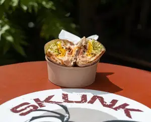 Pop-up sreda bo v Forum Caffeeju postregla s Skunk Urban Kitchen