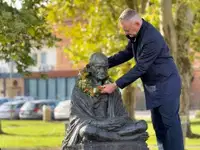 FOTO: Ob obletnici rojstva Gandhijevo brezčasno sporočilo odmeva tudi v Slovenj Gradcu