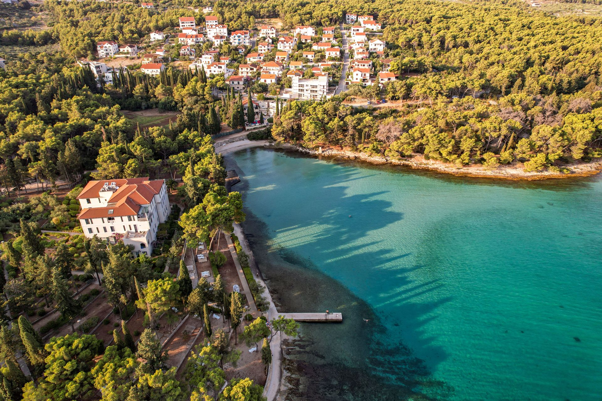 Najboljša nepremičninska agencija za nakup in prodajo na Hrvaškem 