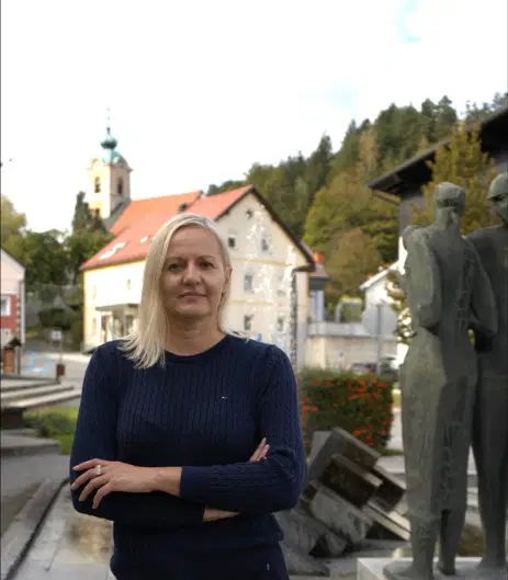 V tekmo za županski stolček v Mežici stopila Saša Porčnik