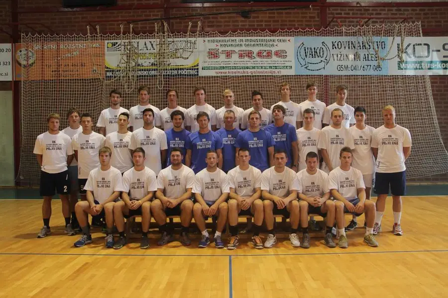 Cilj: uvrstitev v prvo ligo