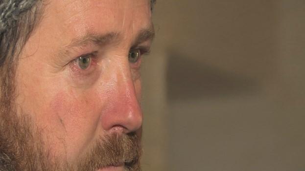 Pomagajmo Božu Koresu po hudem požaru