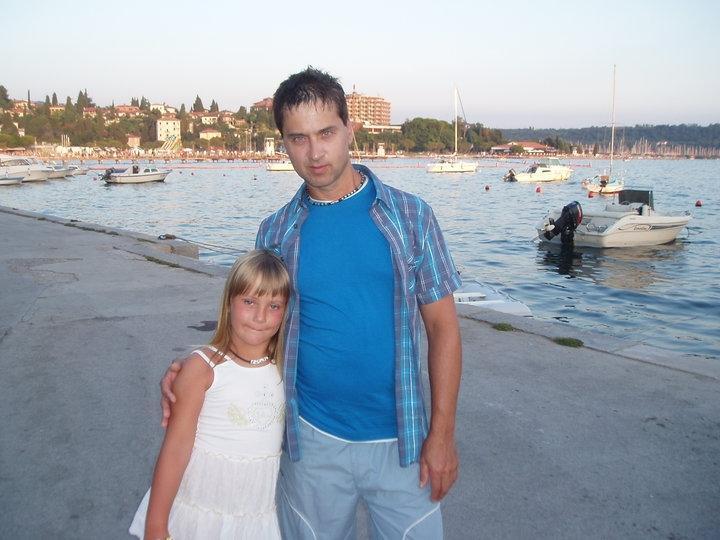 AVDIO: Karli Germadnik posnel  svojo drugo pesem