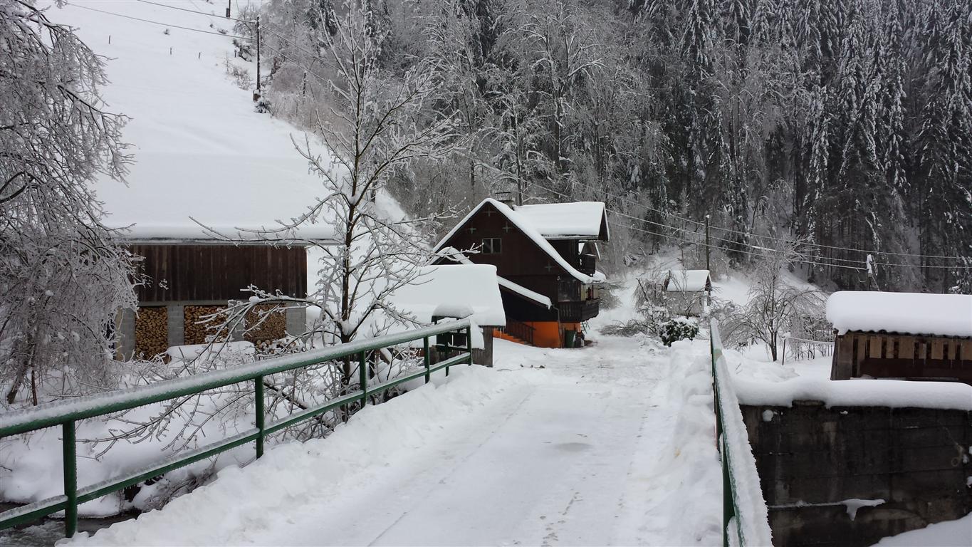 Hiša v kateri so našli mrtvega moškega