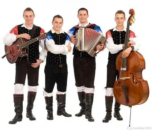 Prihaja 2. Okej večer!