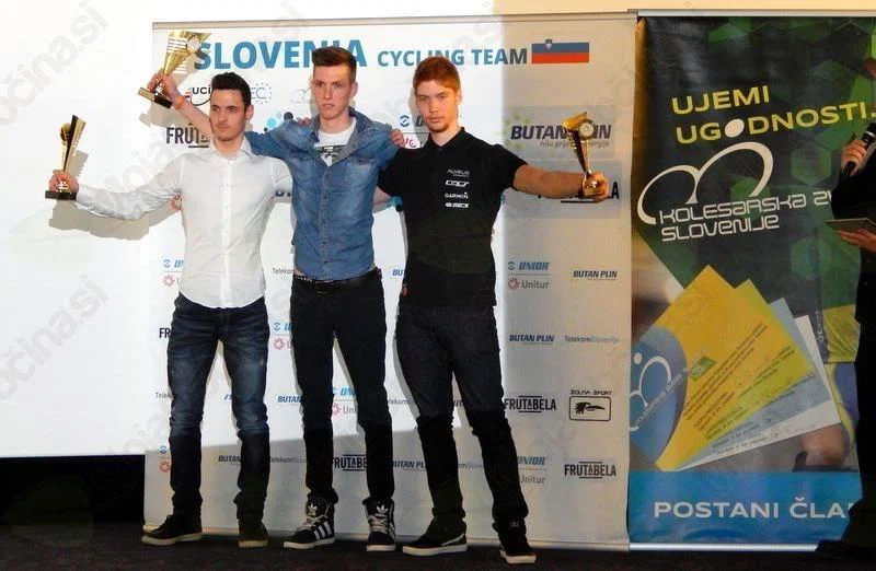 FOTO: Najboljši kolesarji tudi na Ravnah