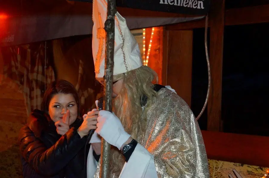 FOTO: Miklavževanje s Krampusi v Saloonu