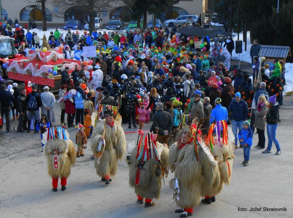 60. pustni karneval v Mežici (FOTOGALERIJA)
