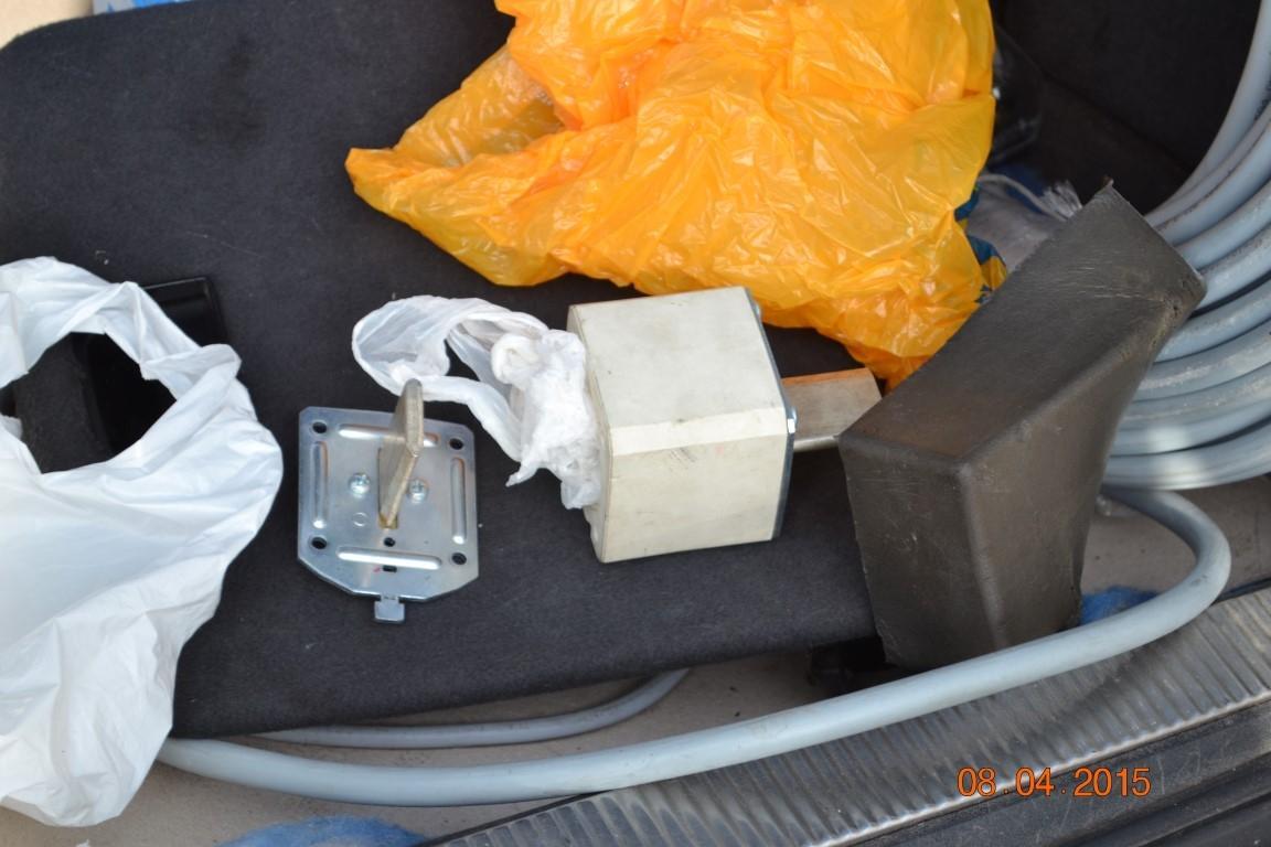 Ravenčan prevažal heroin v transformatorskih varovalkah