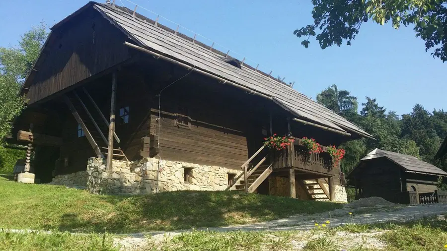 Tradicionalno srečanje pri Prežihovini letos v znamenju 125-letnice pisateljevega rojstva