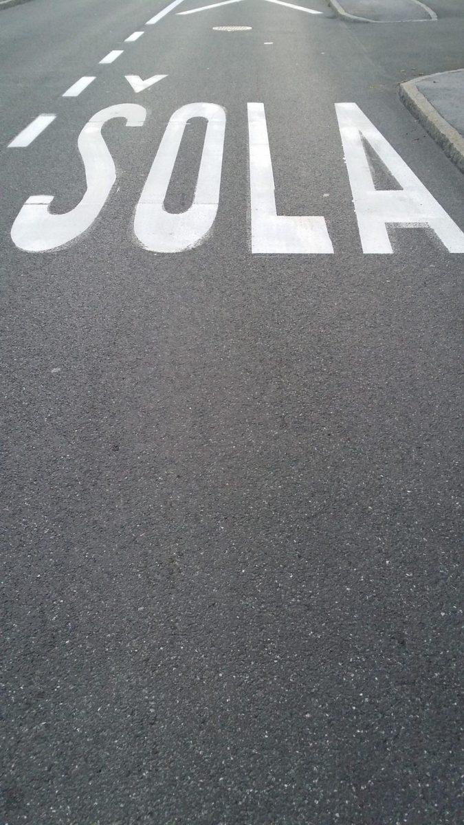 Vozniki, pazimo na otroke v prometu!