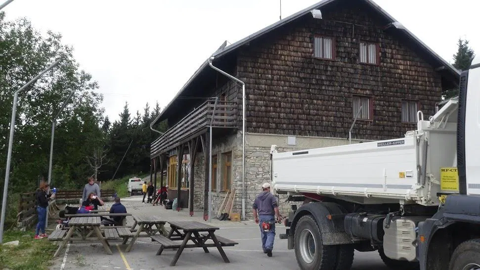 FOTO: Slovenj Gradec pripravljen na skorajšnji prihod beguncev