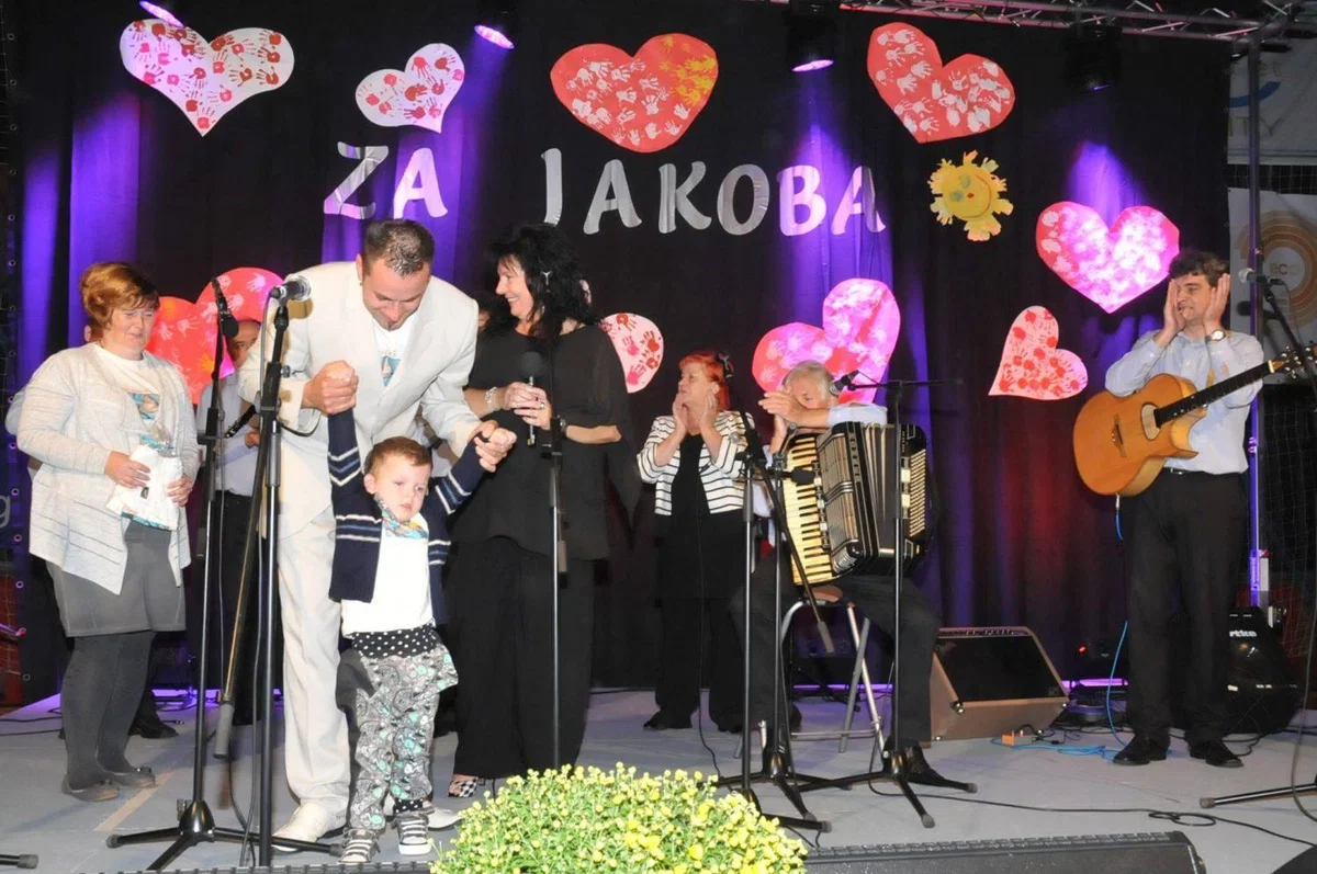 FOTO: Jakobovi koraki na odru očarali množico v polni dvorani