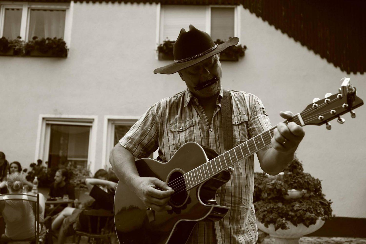 VIDEO: Kamnikova 'Tiha voda' dobila videospot