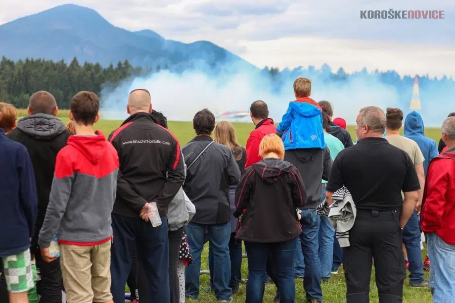 FOTO: Zračni spektakel na letališču