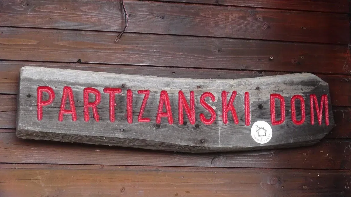 V Partizanskem domu na Kopah prosilcev za azil še ni