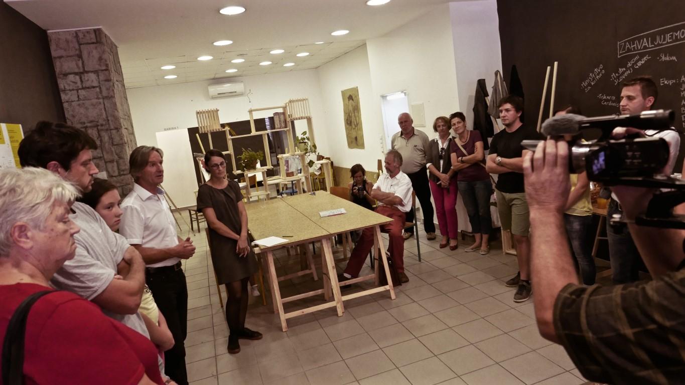 Otvoritve projekta Kje je prostor so se udeležili številni meščani. O projektu sta spregovorila župan MOSG, Andrej Čas, in vodja projekta, Anja Šuler.