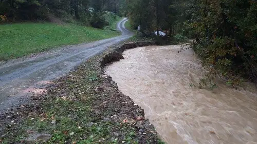 Na Koroškem neurje povzročilo nemalo težav