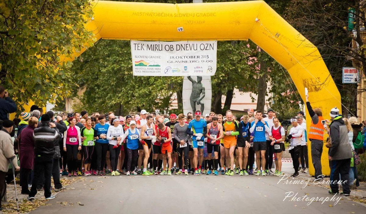 FOTO: Dan OZN v Slovenj Gradcu obeležili s Tekom miru