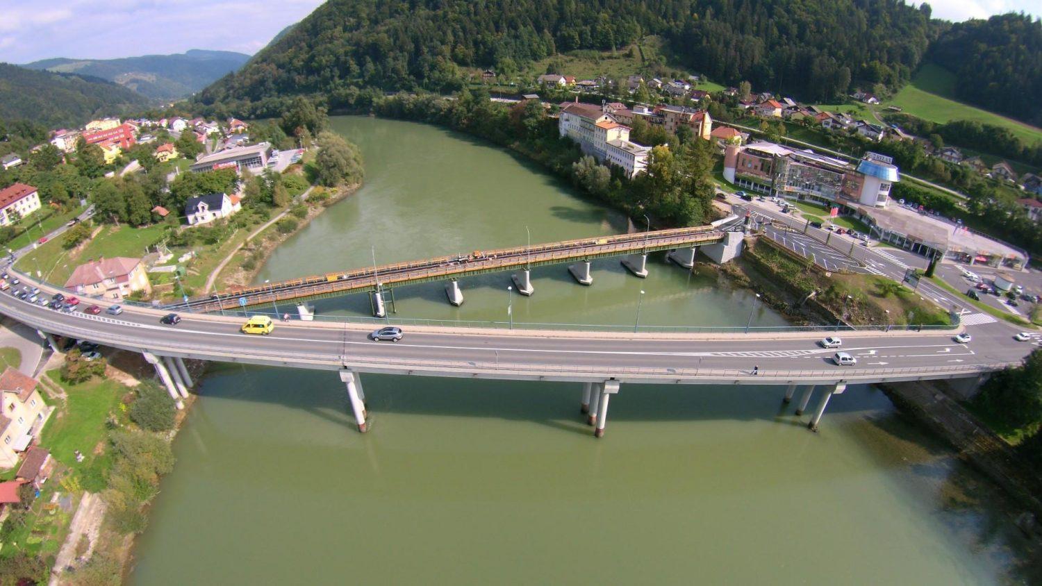 VIDEO: Otvoritev novega starega mostu v Dravogradu uspela