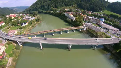 VIDEO: Otvoritev novega starega mostu v Dravogradu uspela