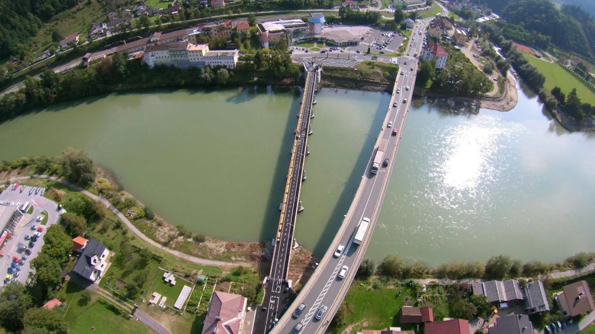 VIDEO: Zračni posnetki Novega Starega mostu v Dravogradu