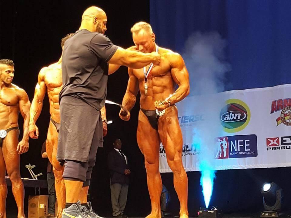 FOTO: Domačin Dejan Guzej na najprestižnejšem tekmovanju v bodybuildingu dosegel odlično drugo mesto!
