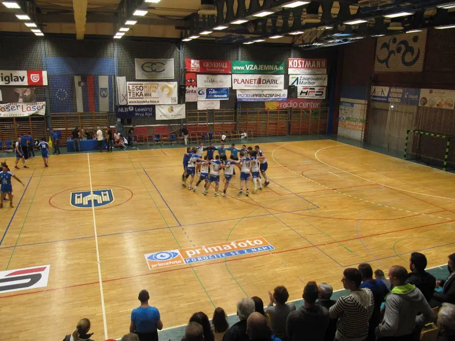 Rokometaši RK Slovenj Gradec premagali Dobovo