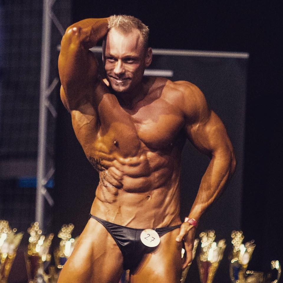 "Ko sem začel to pot sem mislil, da grem na hrib....sedaj sem tu.... na vrh gore. Srečen in ponosen.