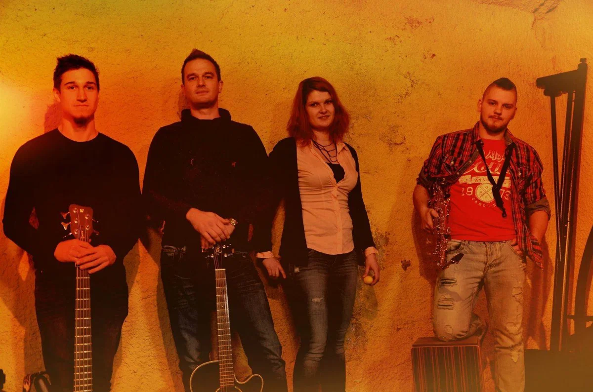 AVDIO: Nova skupina AkustiX s prav posebnim instrumentom