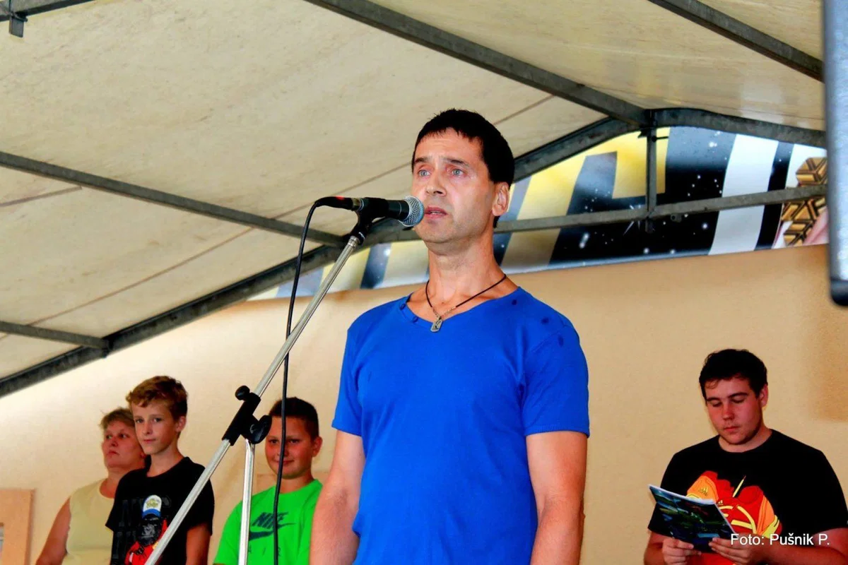 AVDIO: Karli Germadnik - Kori ima 'nemirno srce'