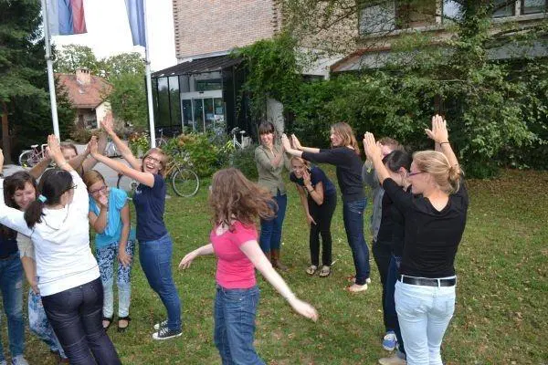 Pridruži se Kariernem dnevu kot 'karierni ambasador'