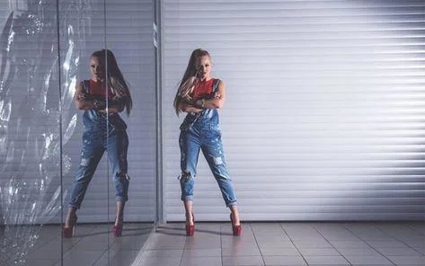 VIDEO: Korošica izdala svoj novi videospot