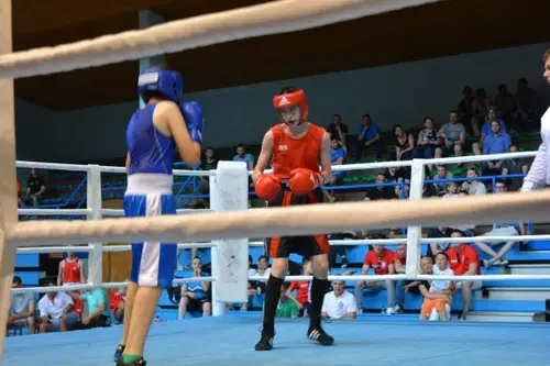FOTO: Kar pet zlatih in eno srebrno medaljo za DBŠ Fužinar na Državnem prvenstvu v boksu