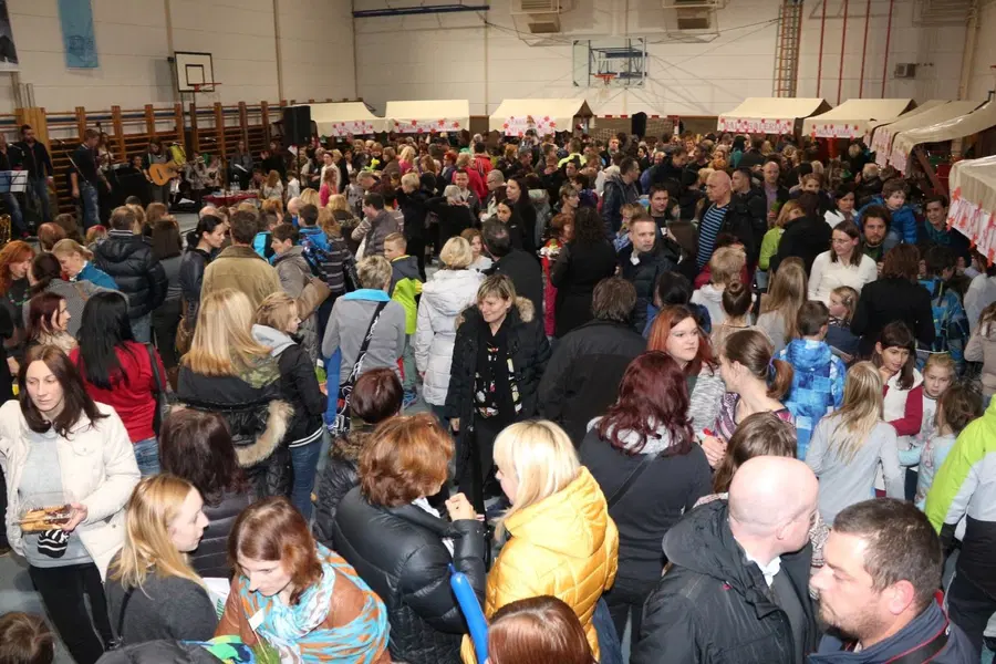 Tradicionalni dobrodelni bazar Prve OŠ Slovenj Gradec je tu!