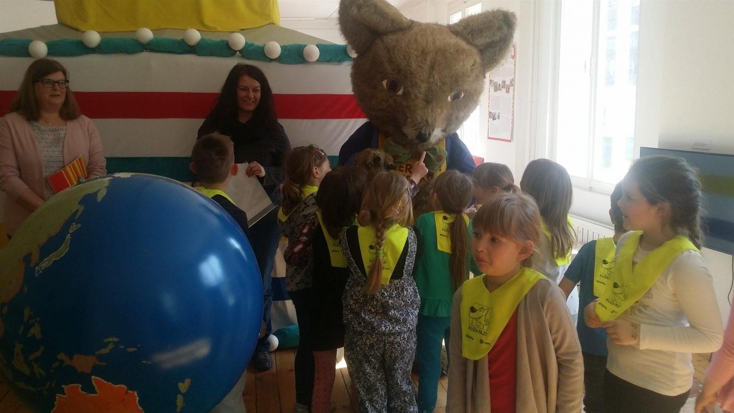 V ravenskem muzeju najmlajši praznujejo s Hermanom