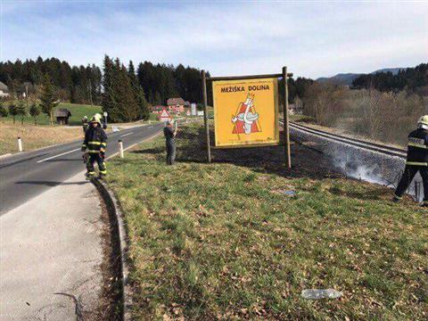 FOTO: Skoraj pogorela 'Mežiška dolina' 