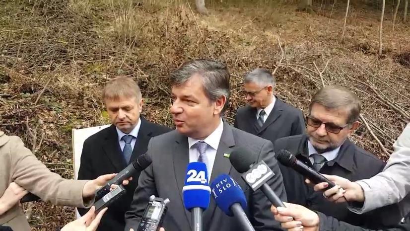 Minister Gašperšič obljublja koroško avtocesto