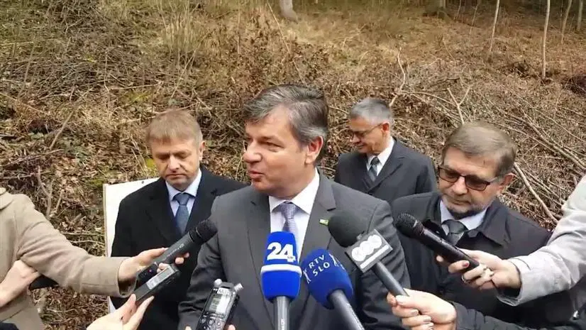 Minister Gašperšič obljublja koroško avtocesto