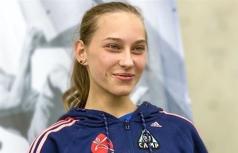 Železnikarjeva nagrada v roke Janji Garnbret