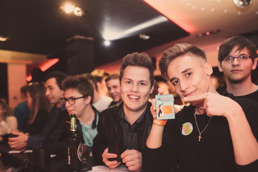 Pester konec tedna za koroško mladino