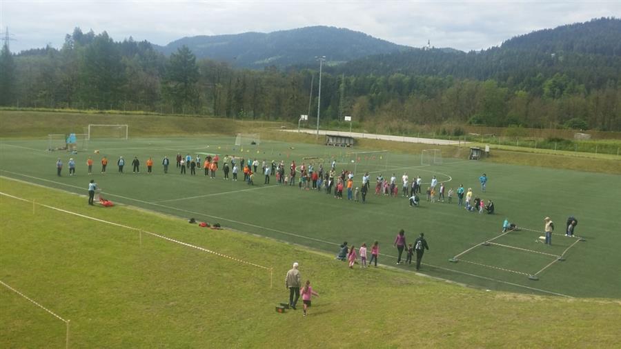 FOTO: Šport in špas v Dravogradu povezal generacije