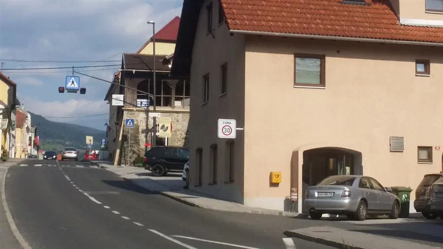 Skozi dravograjski trg odslej počasneje